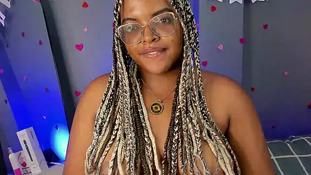 Snapshot of conielaurenth chatting on February 14, 2025, 4:37 am conielaurenth online show from February 14, 2025, 4:37 am