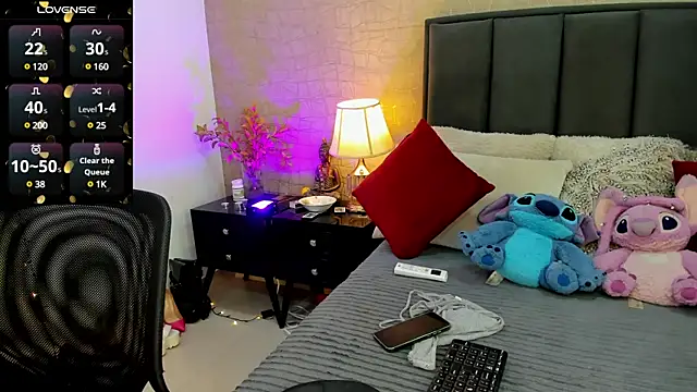 Mariana c1 online show from February 4, 2025, 3:26 pm