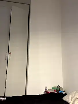 AgnesCampp online show from October 2, 2025, 5:09 pm