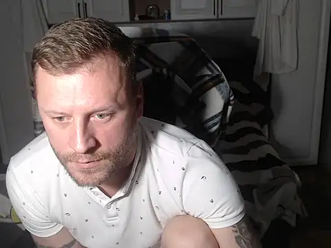 CostyAlex2024 online show from November 29, 2025, 1:36 pm