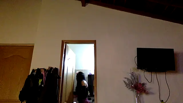 Snapshot of venustattoopussy chatting on February 19, 2025, 2:55 am venustattoopussy online show from February 19, 2025, 2:55 am