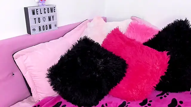 gabyye capprins online show from February 8, 2025, 7:16 pm