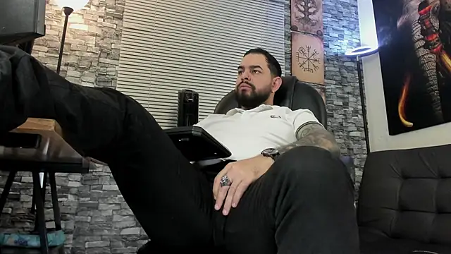 Ethan Castellano online show from June 20, 2026, 11:18 pm