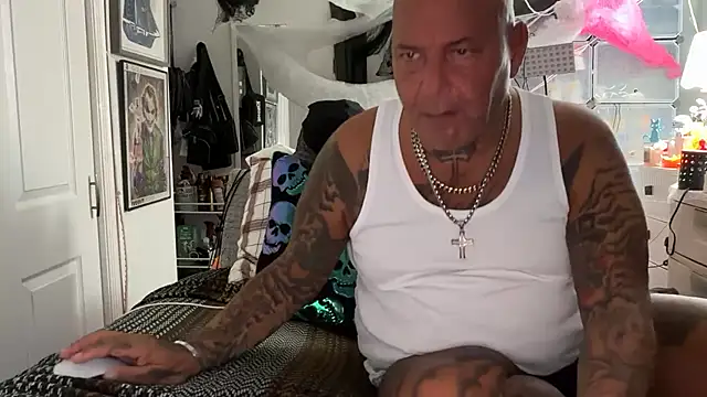 Snapshot of joeytatts66 chatting on September 30, 2025, 2:49 am joeytatts66 online show from September 30, 2025, 2:49 am