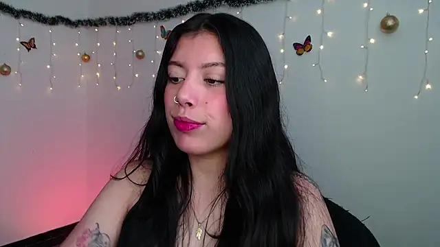 Snapshot of iam_emy chatting on December 26, 2024, 10:52 pm iam emy online show from December 26, 2024, 10:52 pm