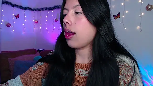 Snapshot of iam_emy chatting on December 29, 2024, 5:31 am iam emy online show from December 29, 2024, 5:31 am