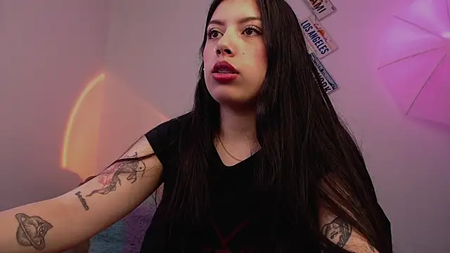 Snapshot of iam_emy chatting on February 26, 2025, 5:39 pm iam emy online show from February 26, 2025, 5:39 pm