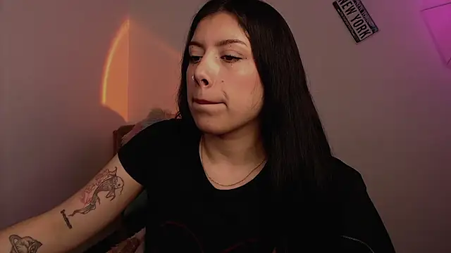 Snapshot of iam_emy chatting on February 26, 2025, 11:48 pm iam emy online show from February 26, 2025, 11:48 pm