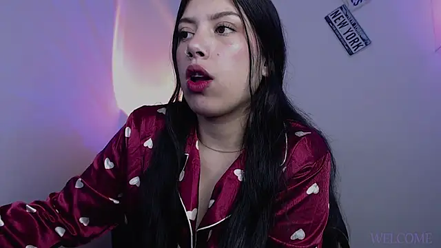 Snapshot of iam_emy chatting on March 10, 2025, 11:49 pm iam emy online show from March 10, 2025, 11:49 pm