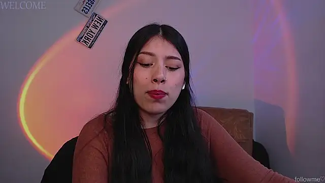 Snapshot of iam_emy chatting on March 19, 2025, 10:42 pm iam emy online show from March 19, 2025, 10:42 pm