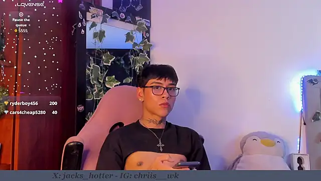 Snapshot of jacks_hotter chatting on January 13, 2026, 9:53 pm jacks hotter online show from January 13, 2026, 9:53 pm