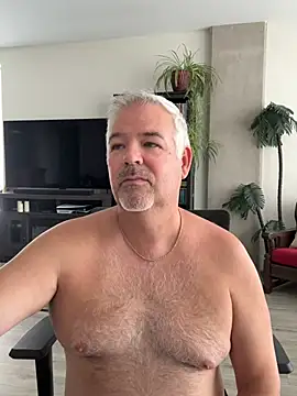 aarosteev2 online show from April 30, 2026, 4:57 pm