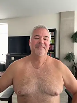 aarosteev2 online show from May 9, 2026, 4:23 pm