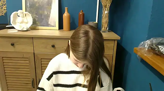 felicity gold online show from December 16, 2024, 10:29 am