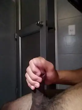 Snapshot of Juan8521 chatting on September 11, 2025, 5:07 am Juan8521 online show from September 11, 2025, 5:07 am