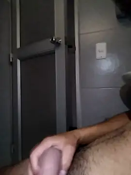 Snapshot of Juan8521 chatting on September 14, 2025, 5:50 am Juan8521 online show from September 14, 2025, 5:50 am