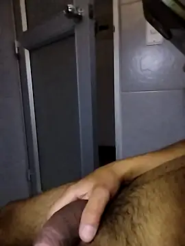 Snapshot of Juan8521 chatting on September 15, 2025, 4:23 am Juan8521 online show from September 15, 2025, 4:23 am