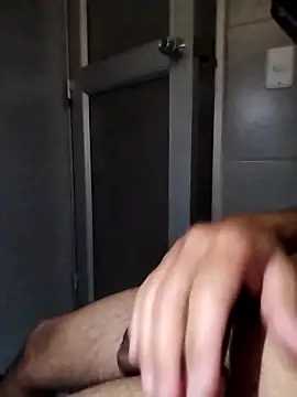 Snapshot of Juan8521 chatting on October 2, 2025, 5:47 am Juan8521 online show from October 2, 2025, 5:47 am