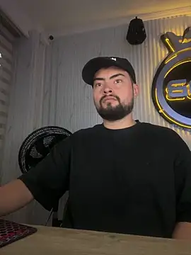 Leandro GB online show from March 21, 2026, 11:19 pm