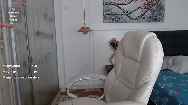 Tania Goddess  online show from December 23, 2024, 7:09 pm