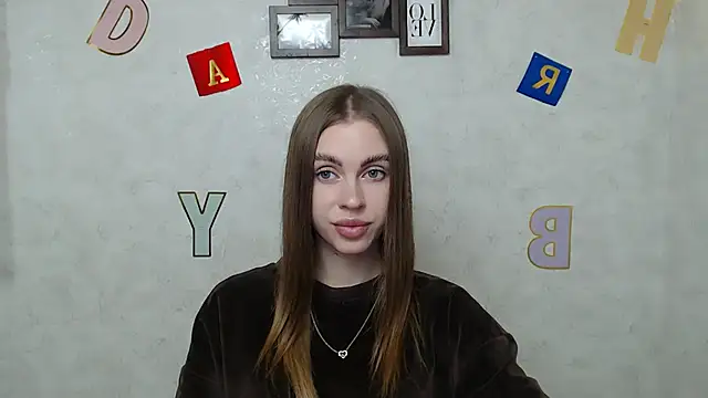 Snapshot of AlisaCatty_ chatting on March 17, 2025, 7:35 am AlisaCatty online show from March 17, 2025, 7:35 am