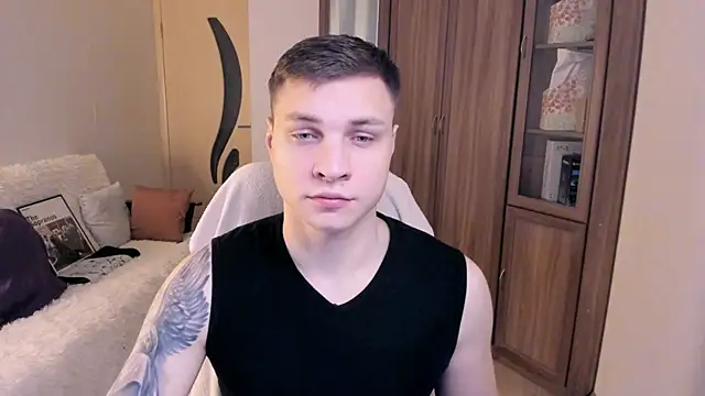 Snapshot of handsome_guy01 chatting on September 19, 2025, 1:51 am handsome guy01 online show from September 19, 2025, 1:51 am