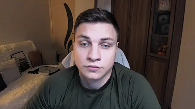 Snapshot of handsome_guy01 chatting on September 24, 2025, 5:38 pm handsome guy01 online show from September 24, 2025, 5:38 pm