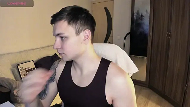 Snapshot of handsome_guy01 chatting on October 8, 2025, 3:09 pm handsome guy01 online show from October 8, 2025, 3:09 pm