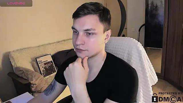 Snapshot of handsome_guy01 chatting on October 11, 2025, 4:16 pm handsome guy01 online show from October 11, 2025, 4:16 pm