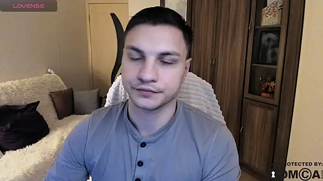 Snapshot of handsome_guy01 chatting on October 25, 2025, 7:30 pm handsome guy01 online show from October 25, 2025, 7:30 pm