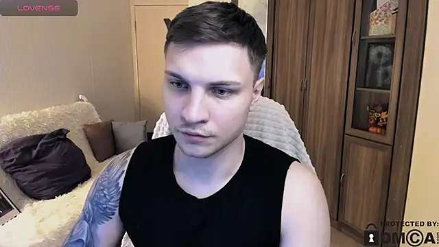 Snapshot of handsome_guy01 chatting on October 27, 2025, 6:01 pm handsome guy01 online show from October 27, 2025, 6:01 pm