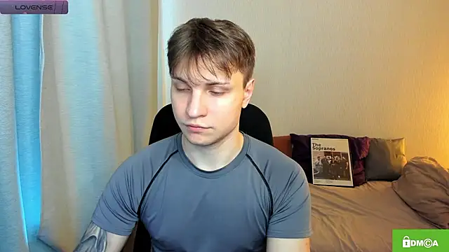 handsome guy01 online show from February 10, 2026, 12:31 pm