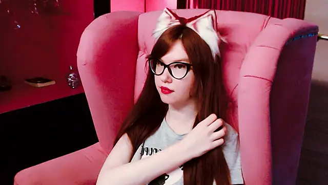 CarolGiggly online show from December 4, 2024, 1:58 am