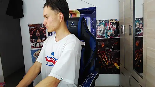 Snapshot of sr_jaeger chatting on March 20, 2026, 11:37 am sr jaeger online show from March 20, 2026, 11:37 am