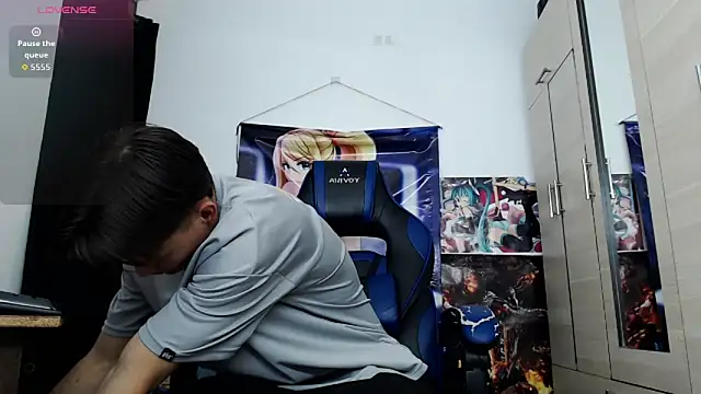 Snapshot of sr_jaeger chatting on March 25, 2026, 10:05 pm sr jaeger online show from March 25, 2026, 10:05 pm