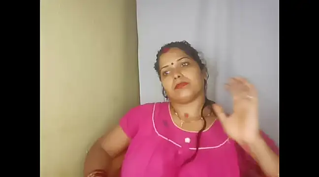 Snapshot of mamoni91 chatting on December 9, 2024, 5:18 am mamoni91 online show from December 9, 2024, 5:18 am