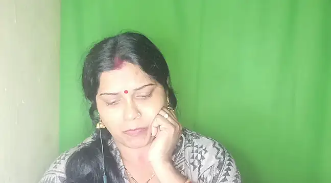 Snapshot of mamoni91 chatting on December 23, 2024, 5:00 pm mamoni91 online show from December 23, 2024, 5:00 pm