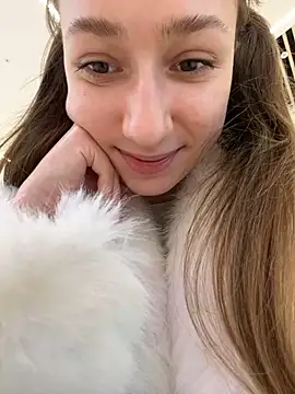 Lia  Love online show from January 16, 2025, 12:09 pm