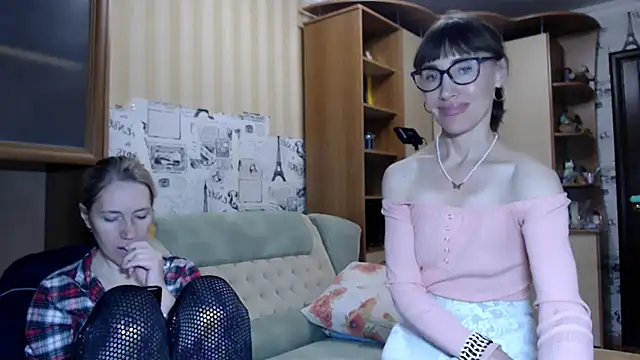 Snapshot of Pepper_mur chatting on December 7, 2024, 2:57 pm Pepper mur online show from December 7, 2024, 2:57 pm