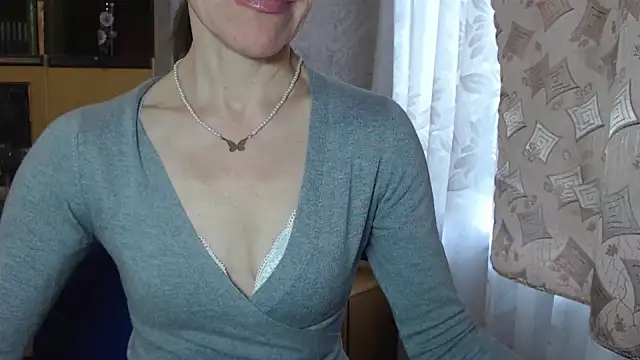 Snapshot of Pepper_mur chatting on February 12, 2025, 7:02 am Pepper mur online show from February 12, 2025, 7:02 am