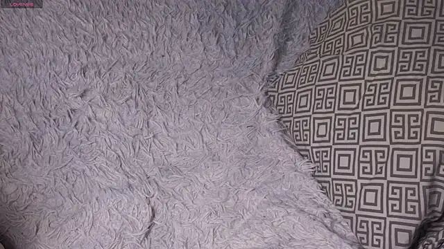 Snapshot of MerylHedley chatting on February 22, 2025, 1:13 pm MerylHedley online show from February 22, 2025, 1:13 pm