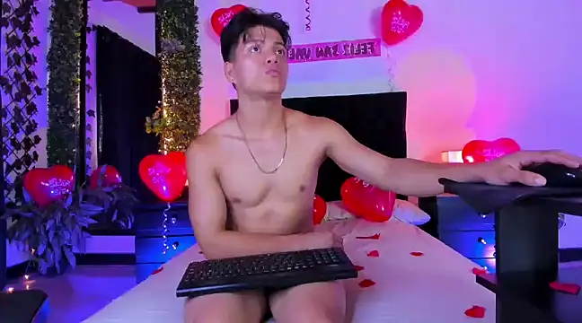 Valentino  X online show from February 14, 2025, 6:08 pm
