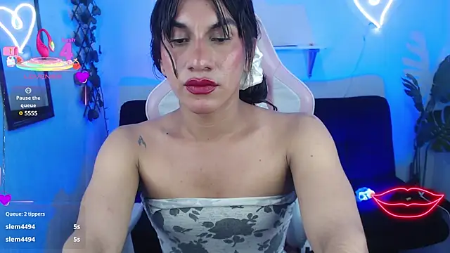 Tefy bratz online show from March 7, 2025, 3:28 pm