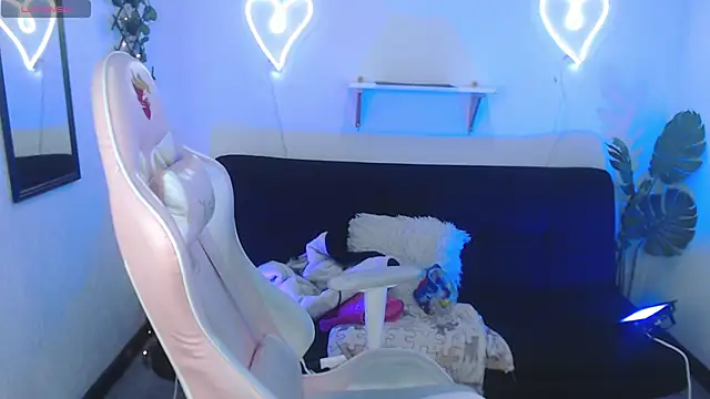 Tefy bratz online show from March 11, 2025, 3:16 am