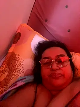 Snapshot of GiaNahomi chatting on December 2, 2024, 1:13 pm GiaNahomi online show from December 2, 2024, 1:13 pm