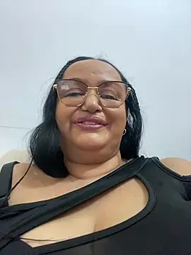 Snapshot of GiaNahomi chatting on January 12, 2025, 3:39 am GiaNahomi online show from January 12, 2025, 3:39 am
