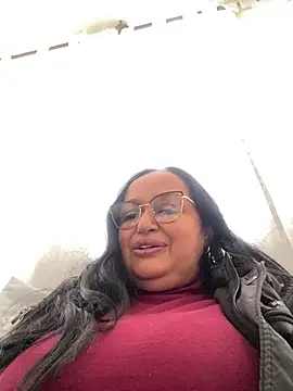 Snapshot of GiaNahomi chatting on January 23, 2025, 4:37 pm GiaNahomi online show from January 23, 2025, 4:37 pm