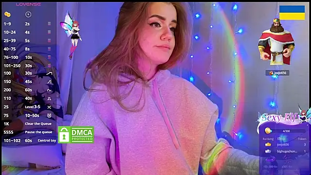 RedVelveten online show from March 22, 2025, 10:26 pm