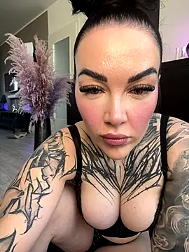 PalinaPr online show from November 3, 2025, 11:55 am