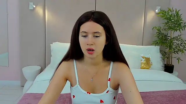milaleoneli online show from January 19, 2025, 12:39 pm